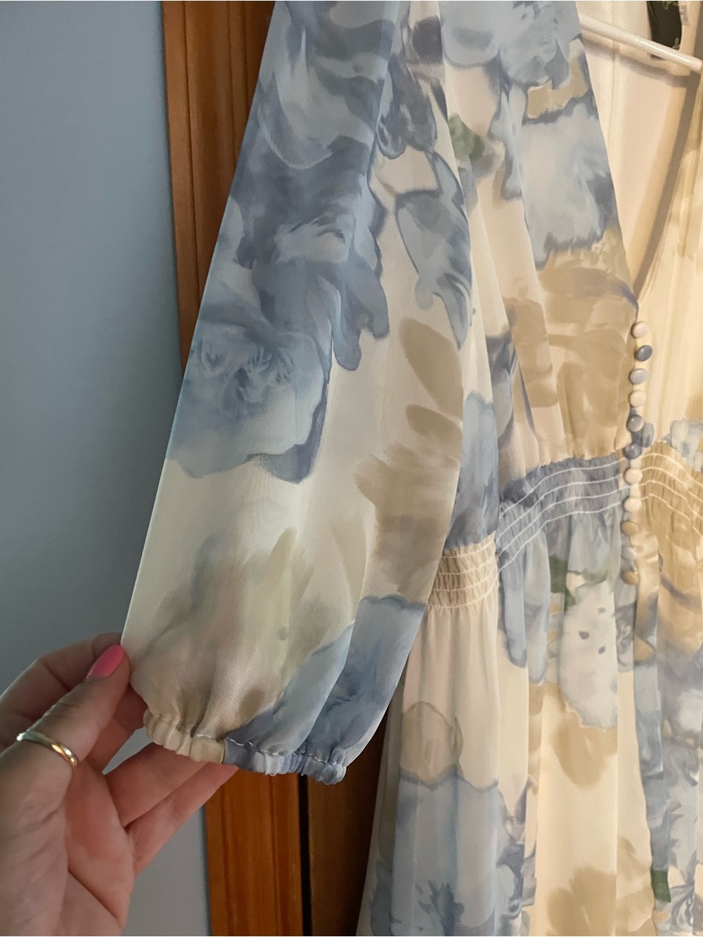 Floral dress by Taylor - Picture 2 of 6